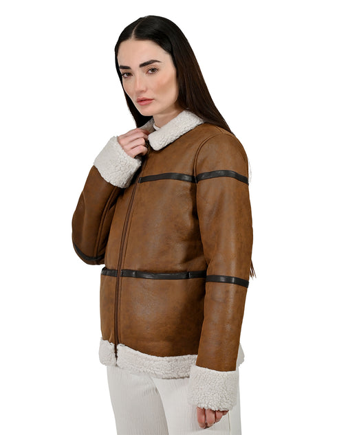 Chamarra marca LEE para Mujer en color Café con borrega.